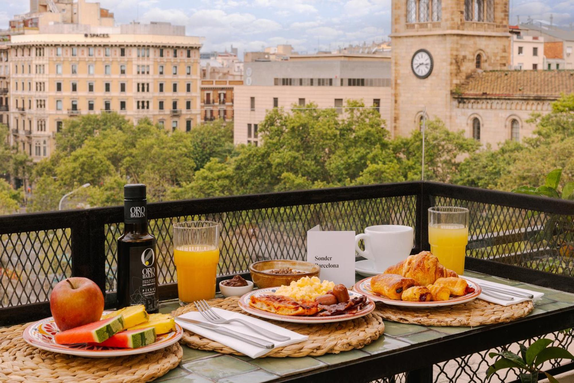 Sonder Casa Luz Hotel Barcelona Bagian luar foto